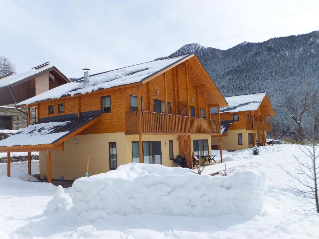 Les Chalets Fleurs De France - Kota Saint-Dalmas Exterior photo