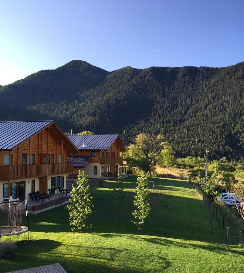 Les Chalets Fleurs De France - Kota Saint-Dalmas Exterior photo